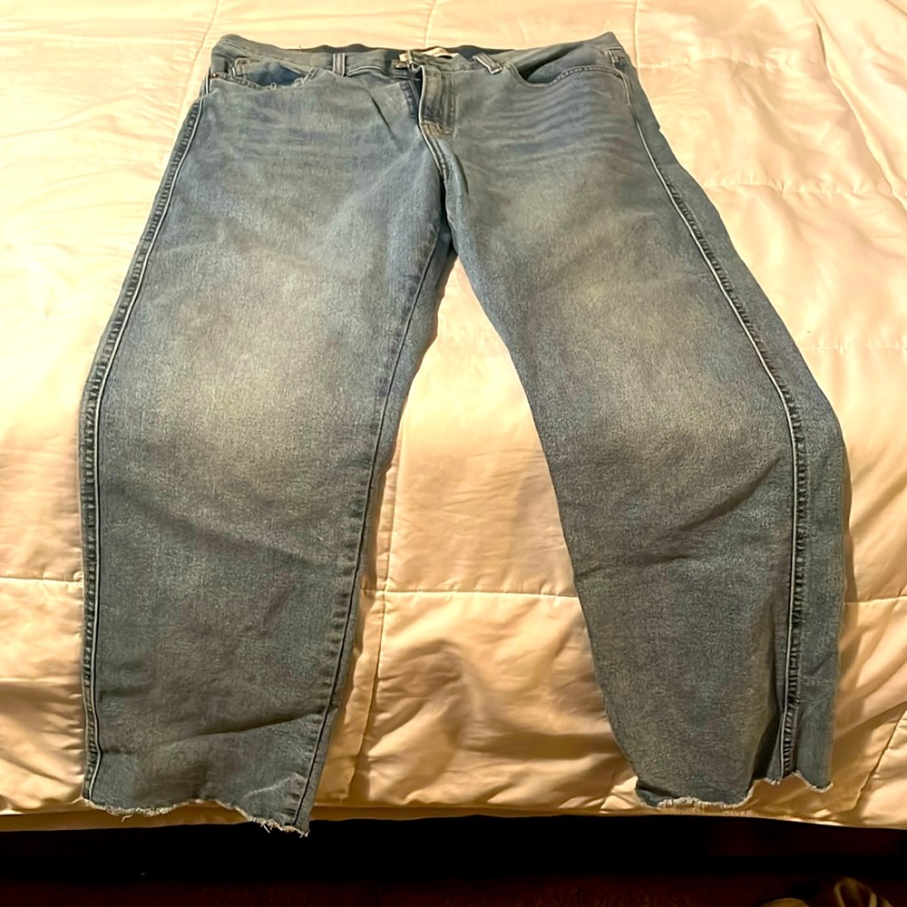 Levis signature